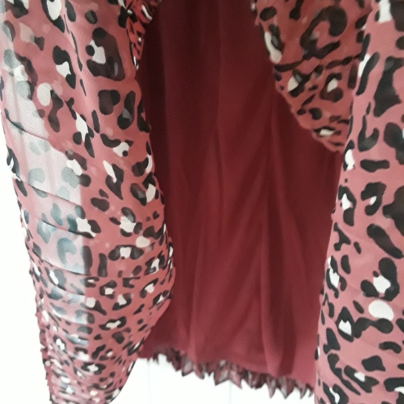 T-EVRI Pleated Print Skirt - Picture 4 of 5